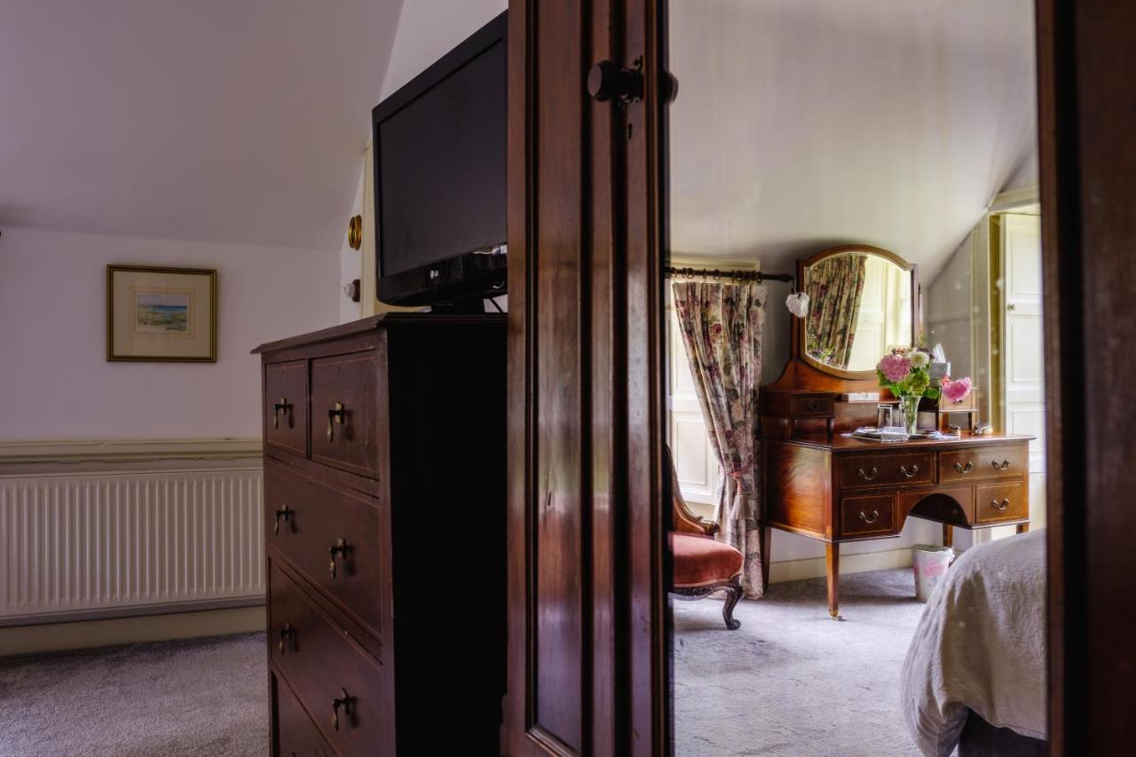 Brooklawn House Bed And Breakfast Mohill Екстериор снимка